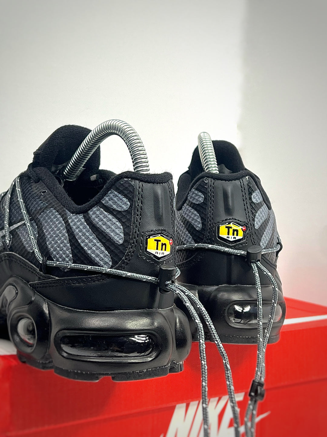 Nike Air Max Plus TN "Utility Black Grey"