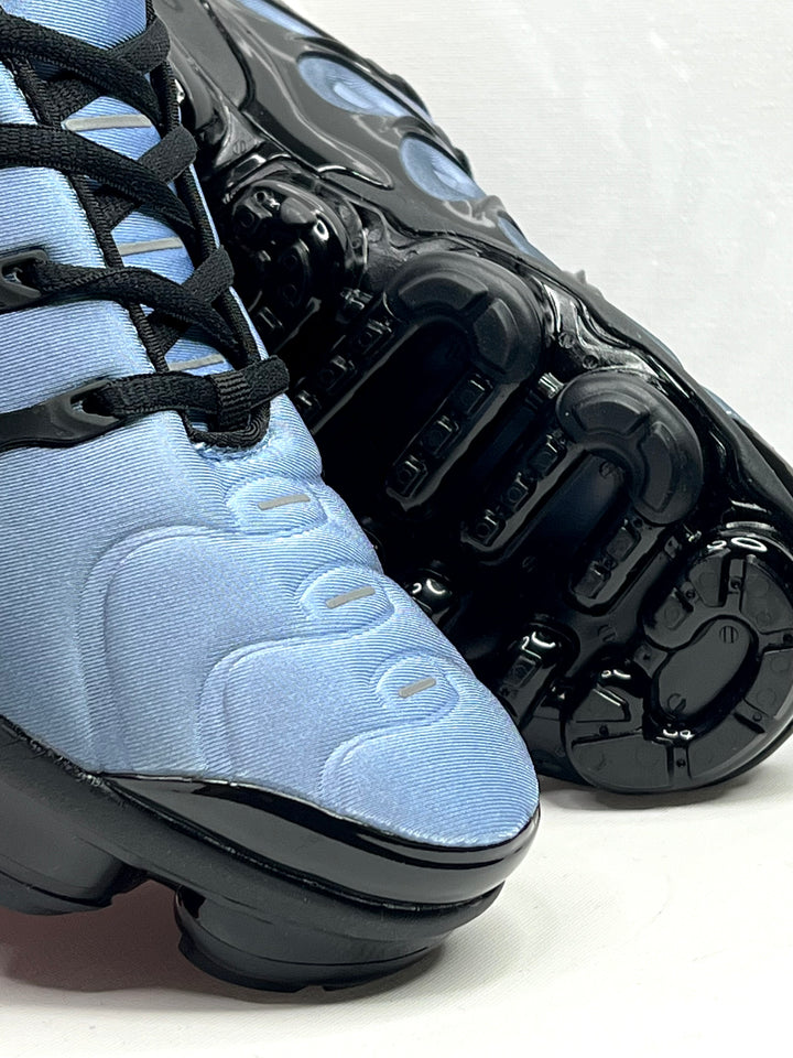 Nike Air VaporMax Plus - Black / Aluminum