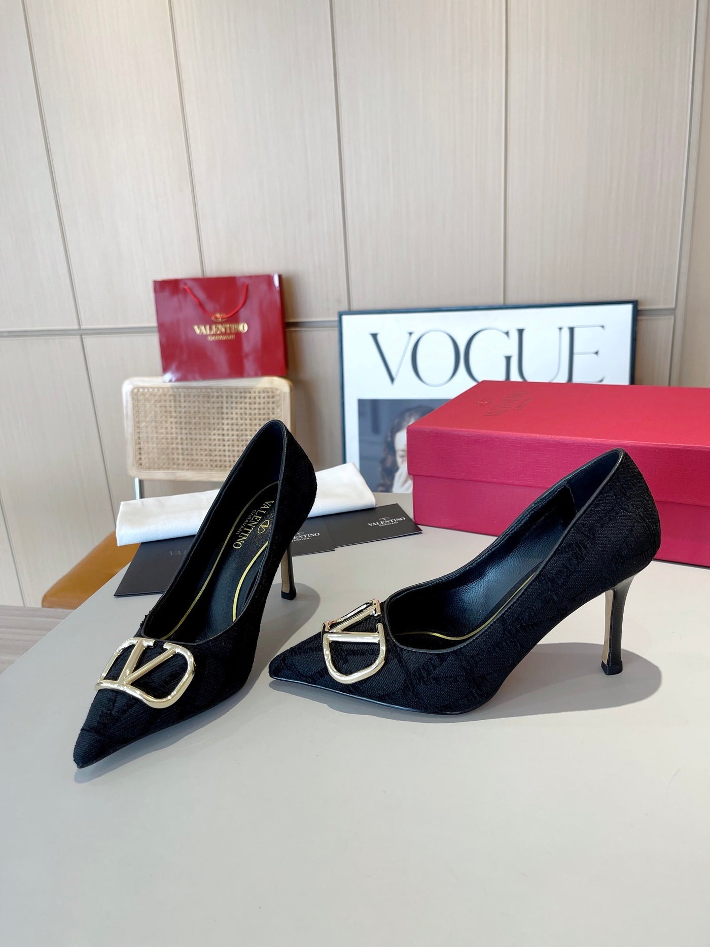 Vogue Heels Black