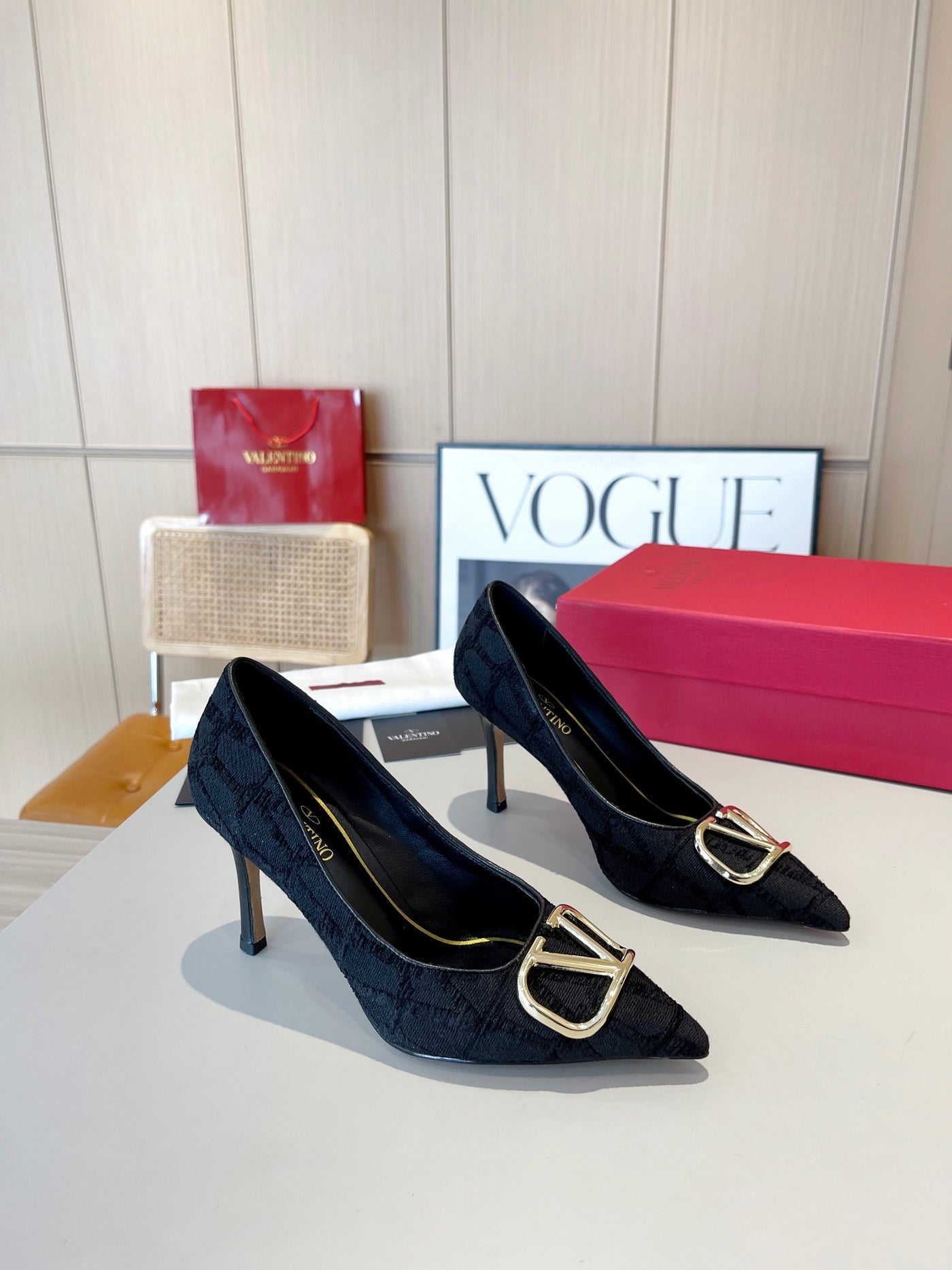 Vogue Heels Black