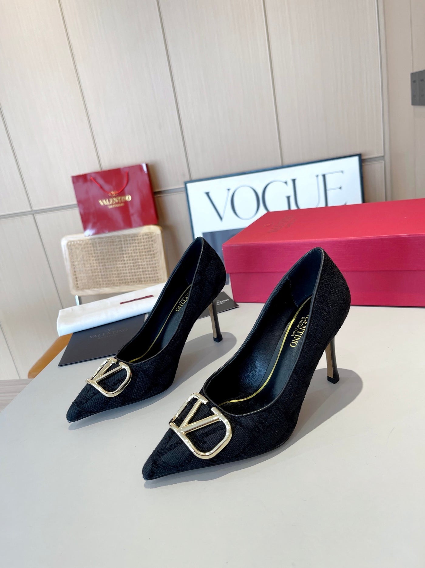 Vogue Heels Black