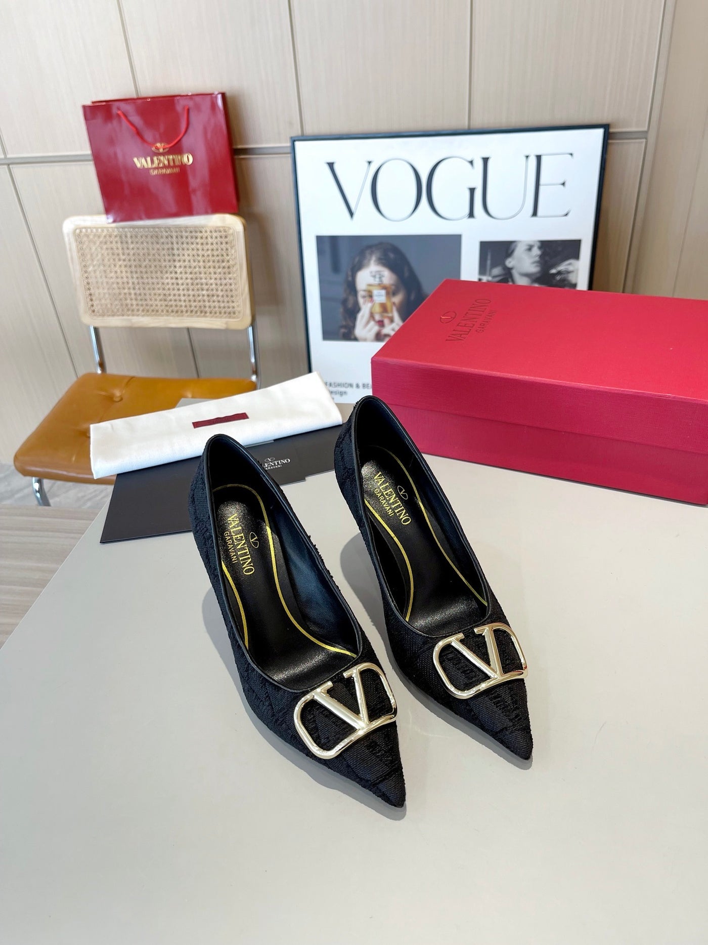 Vogue Heels Black