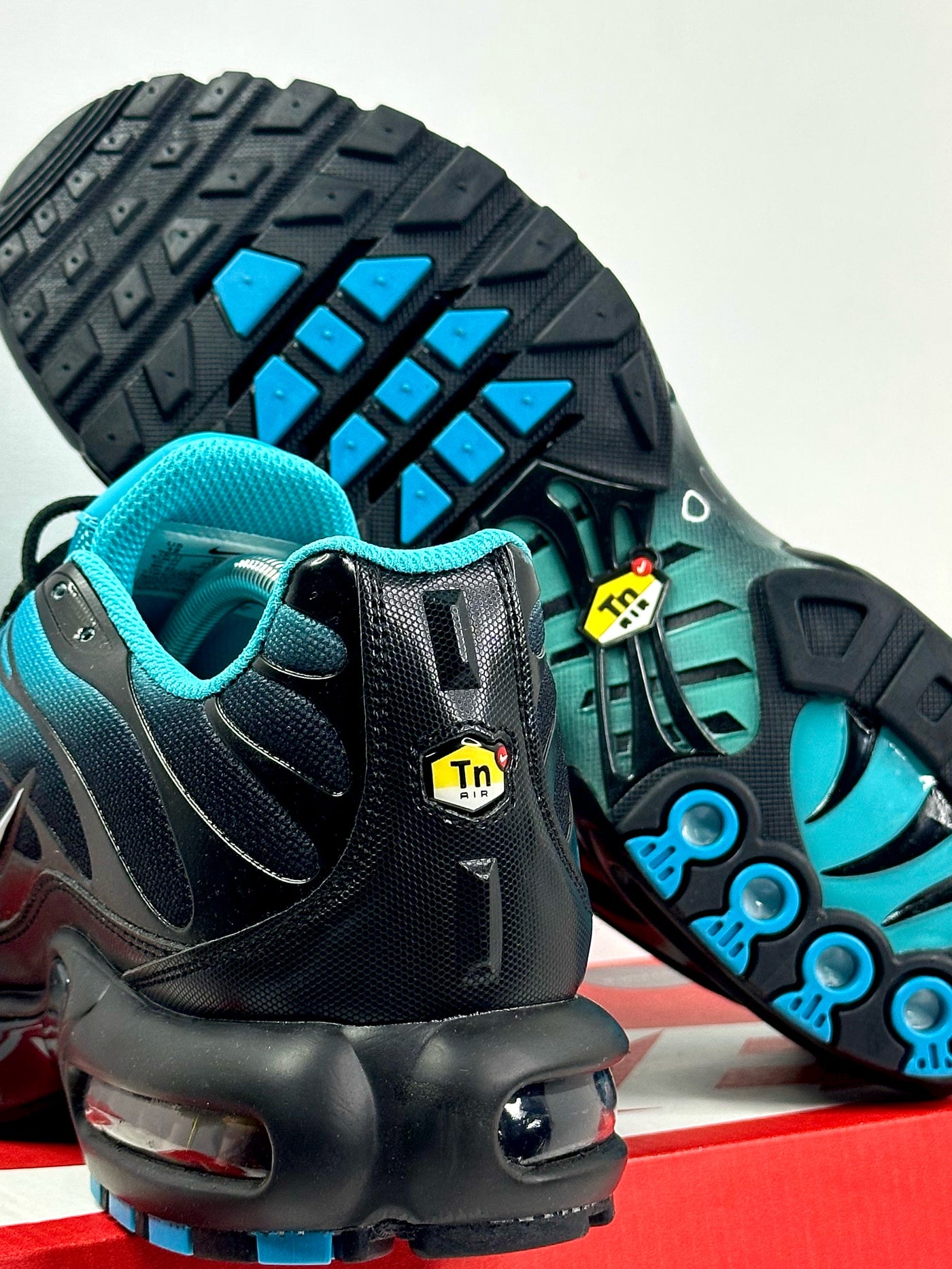 Nike Air Max TN Aqua Fade