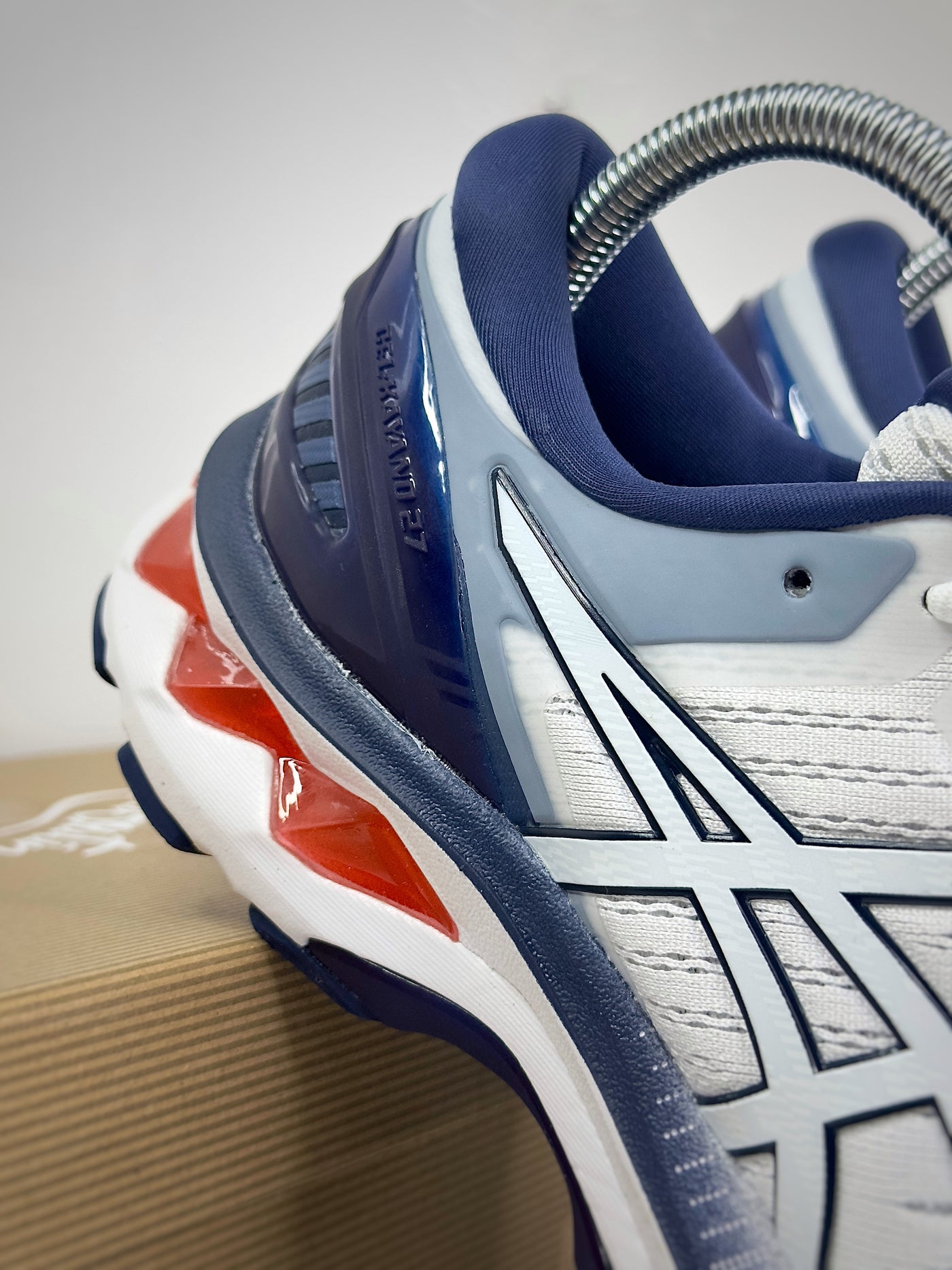 Asics Gel-Kayano 27
