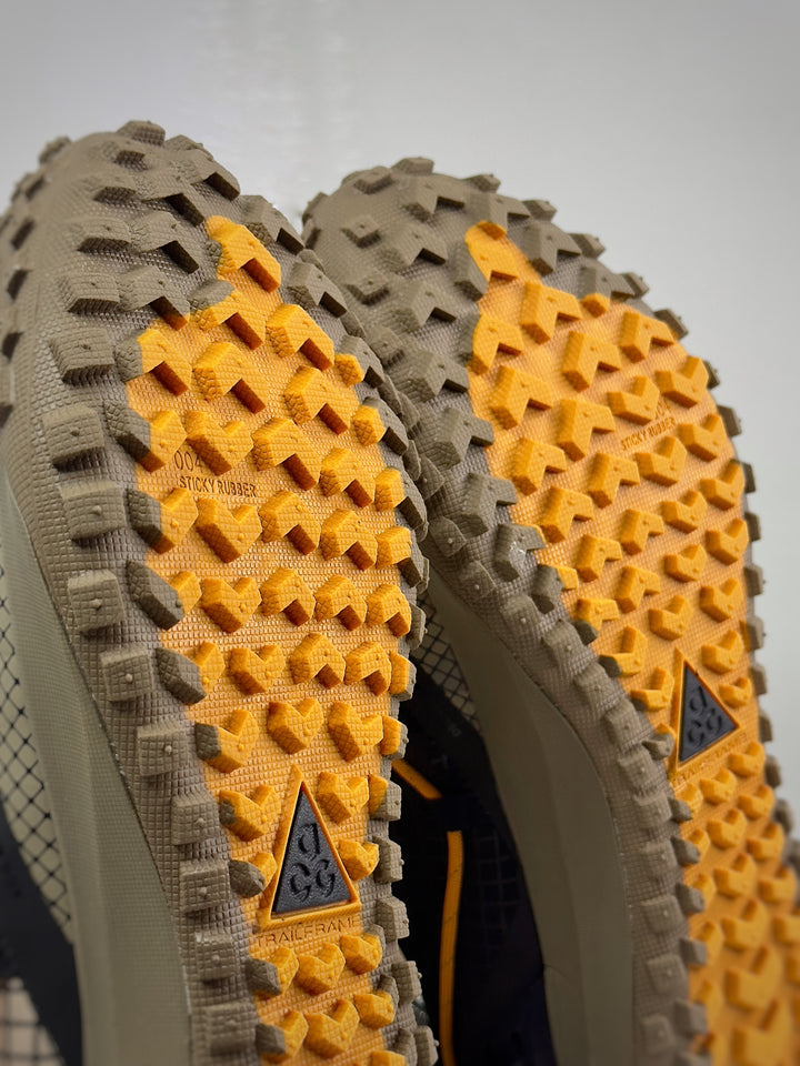 Nike Acg Mountain Fly Low