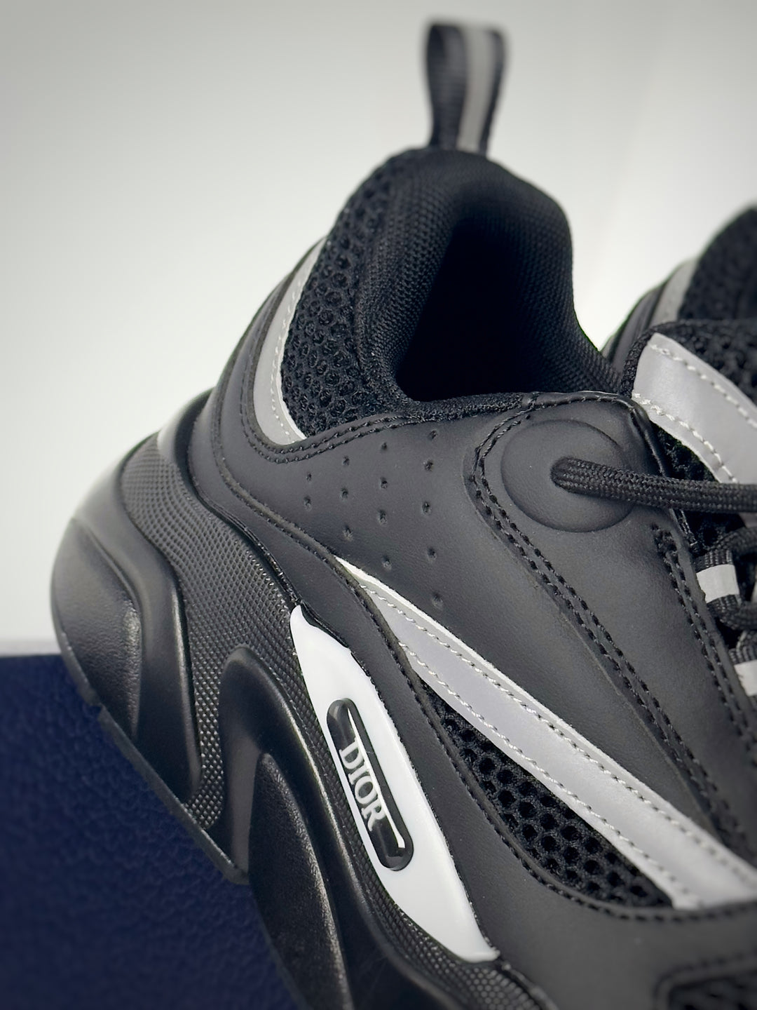 Dior B22 Triple Black (reflective)