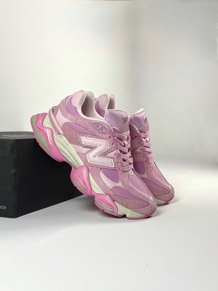 New Balance Sneakers Pink