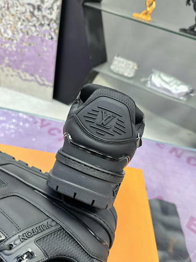 Louis Vuitton Trainer Maxi