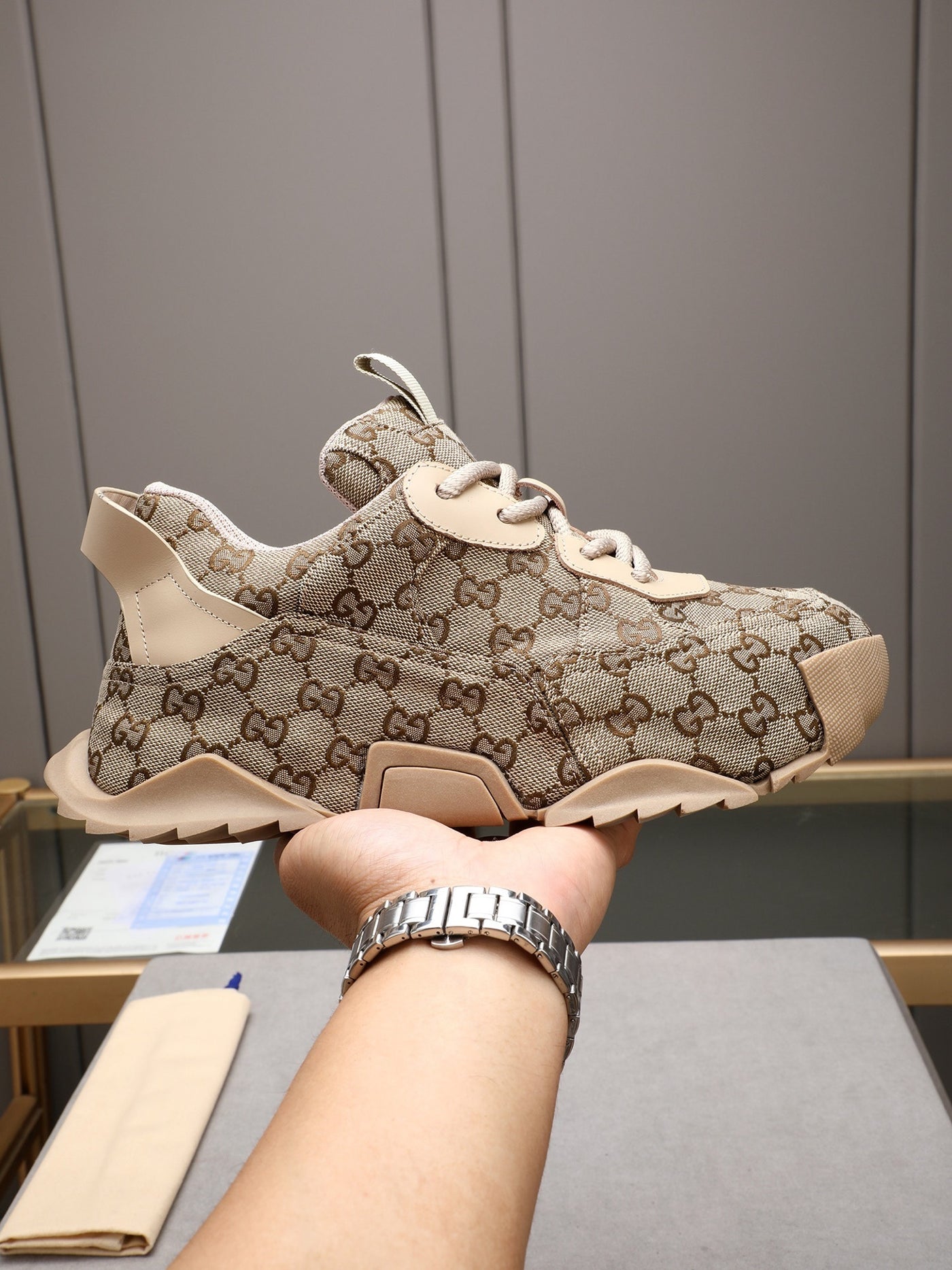 Gucci Sneakers Cream