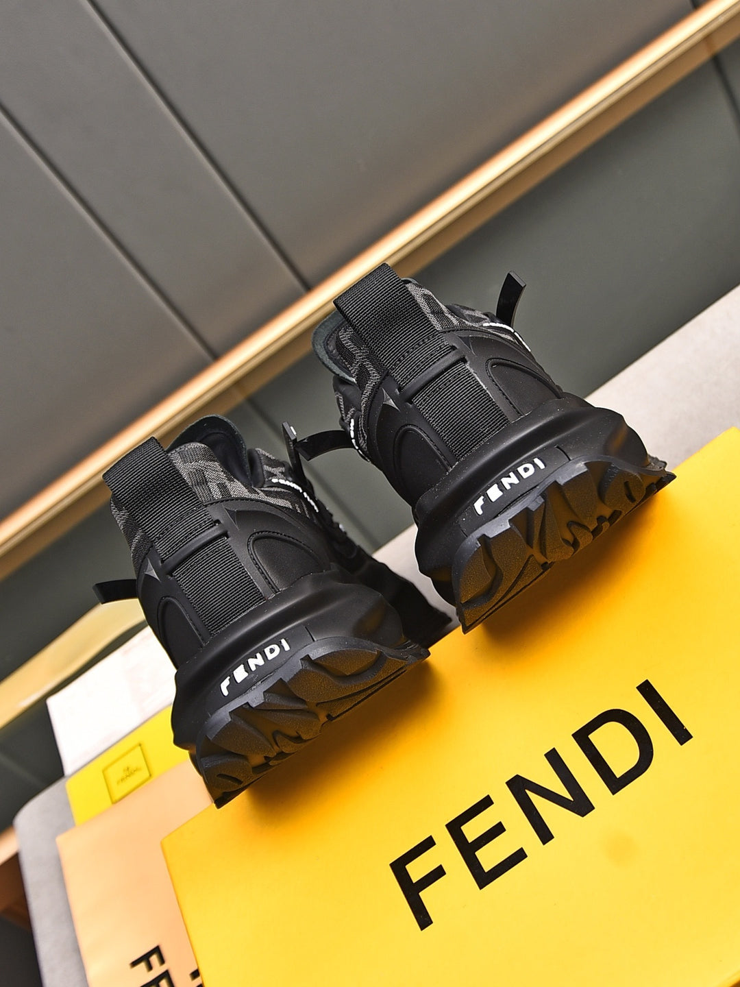 Fendi Sneakers Black