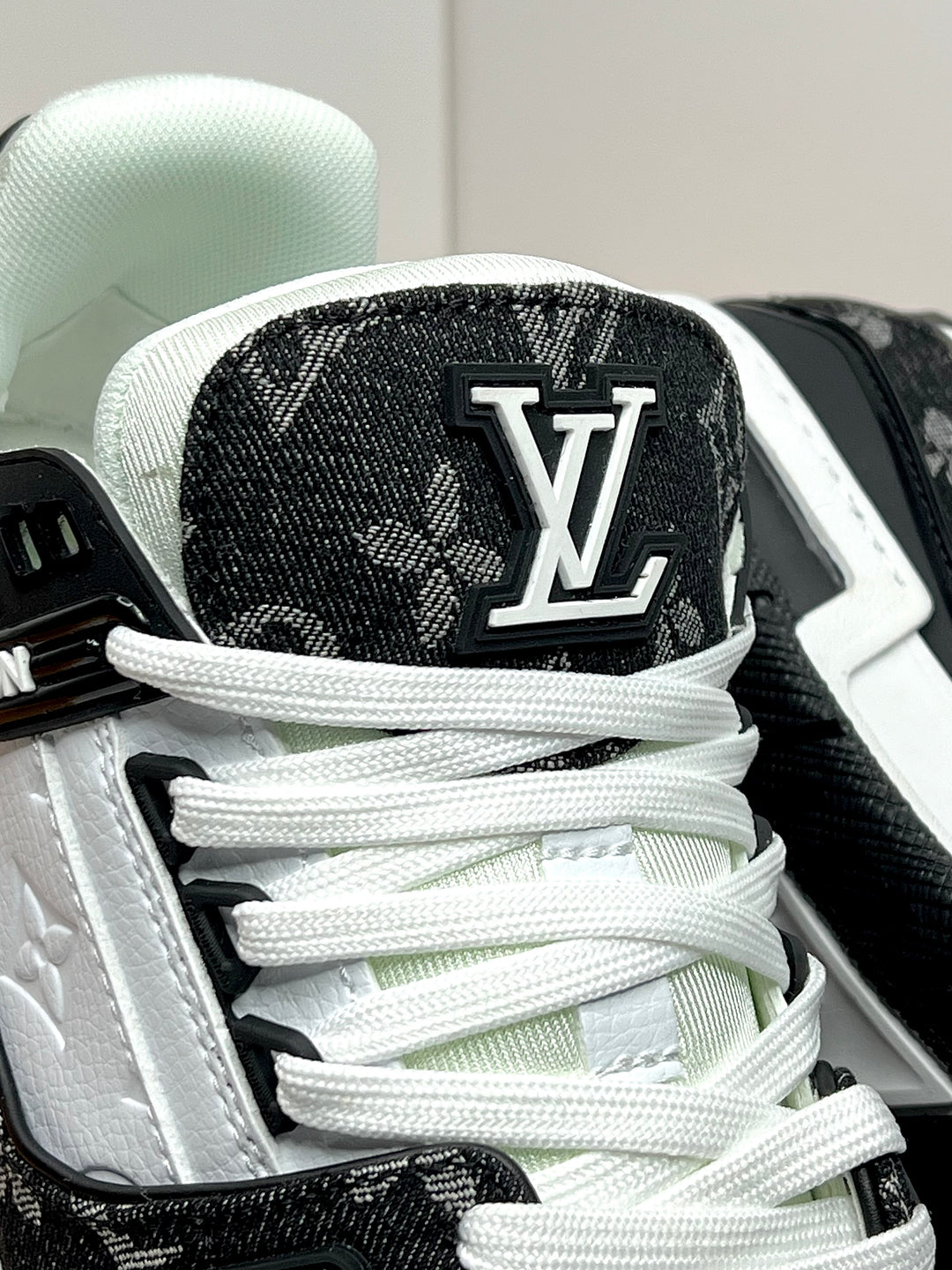 Louis Vuitton LV Trainer