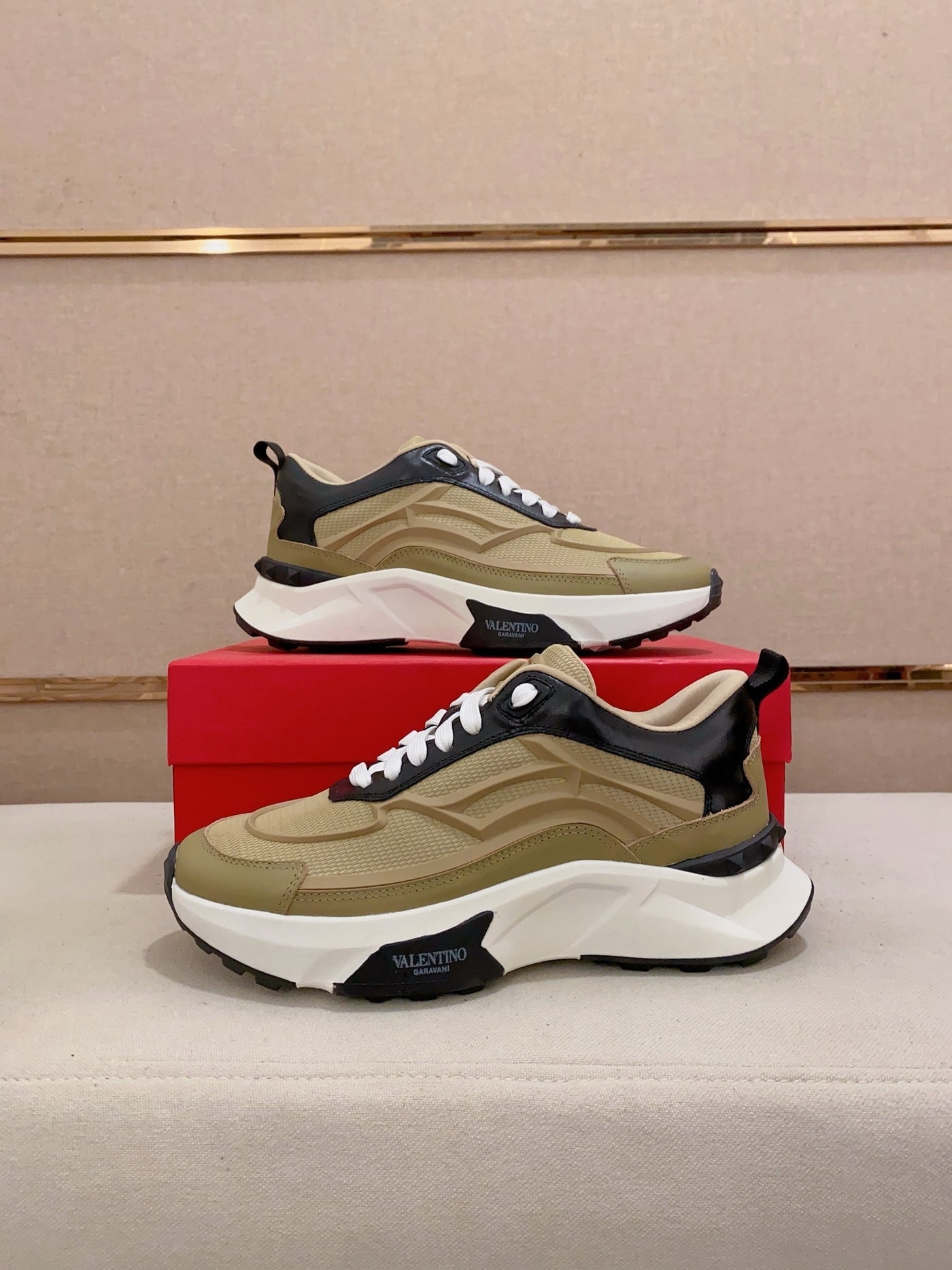 Valentino Gavarani Sneakers Green