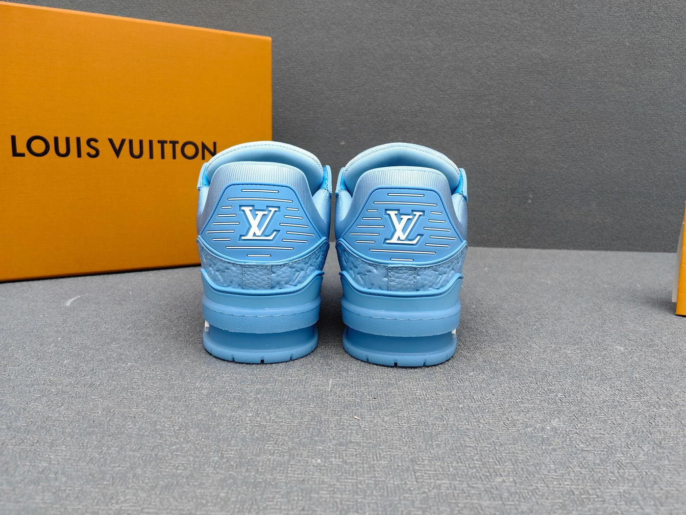 Louis Vuitton Sneakers Blue