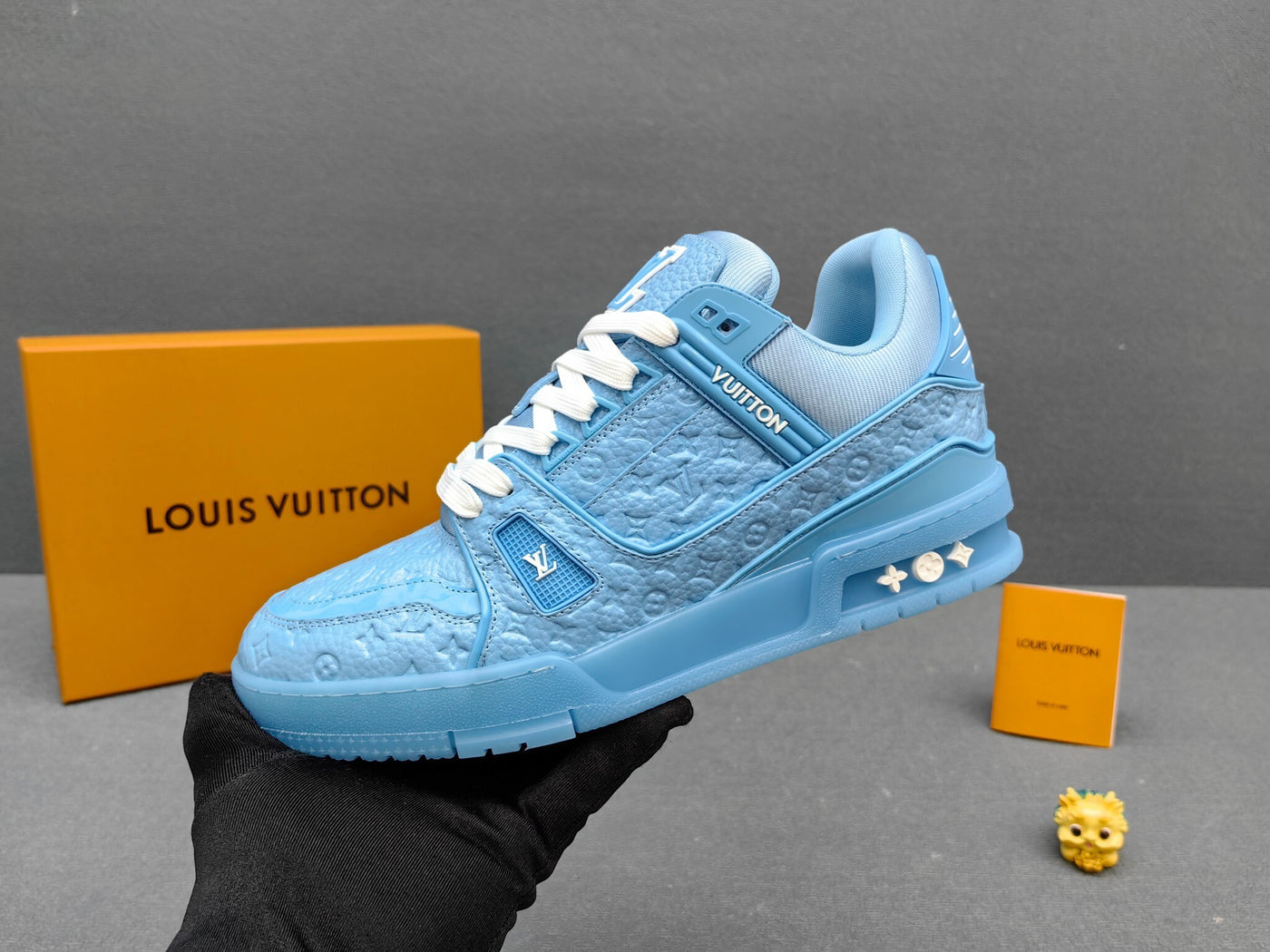 Louis Vuitton Sneakers Blue