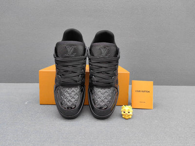 Louis Vuitton Sneakers Black