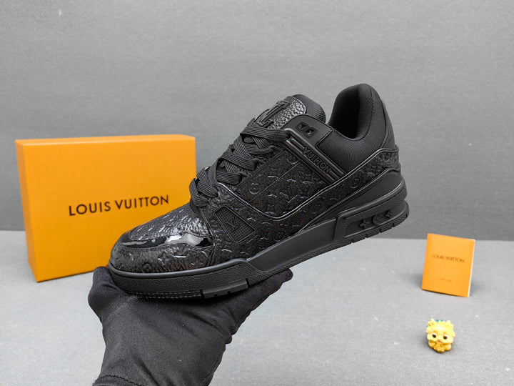 Louis Vuitton Sneakers Black
