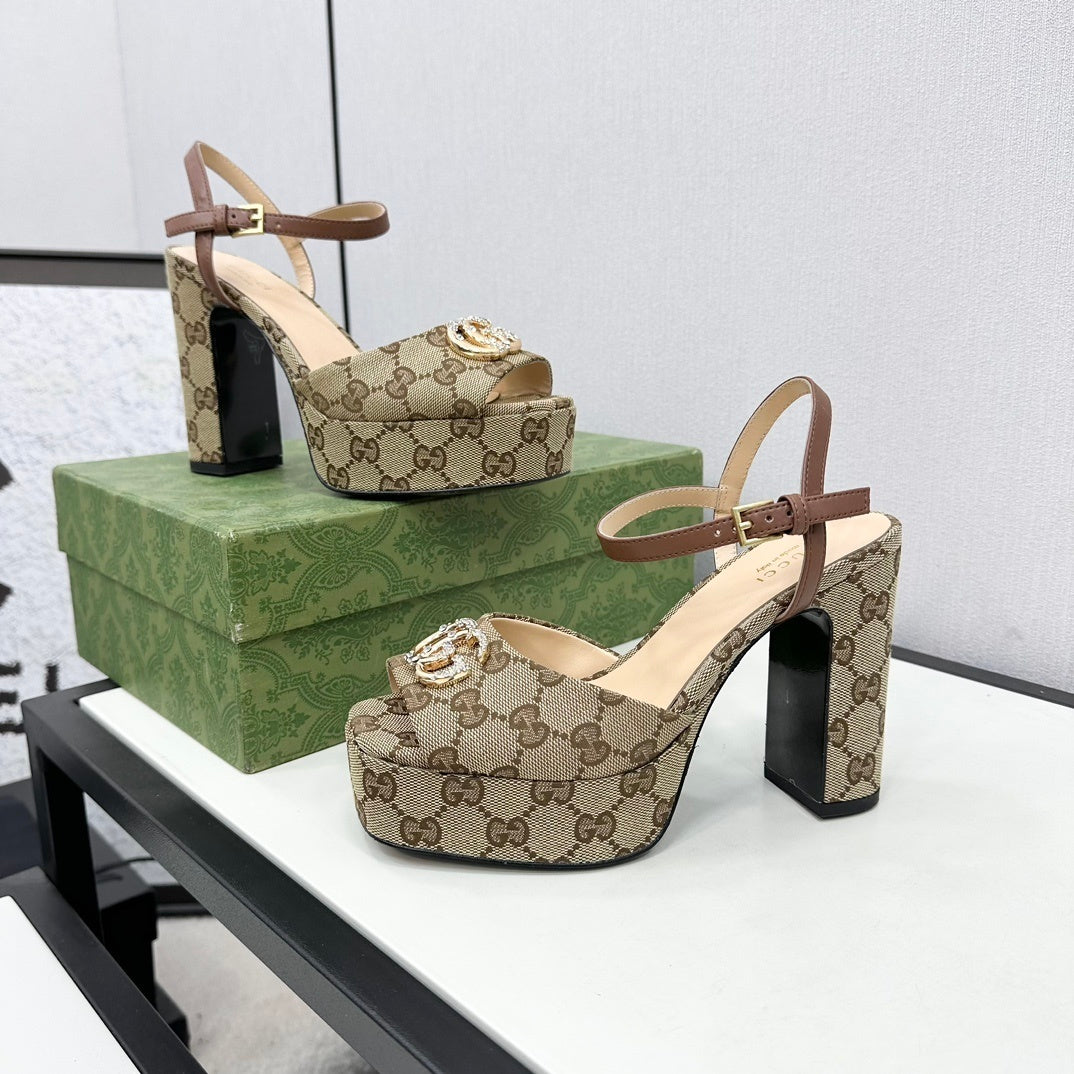Gucci Heels Brown