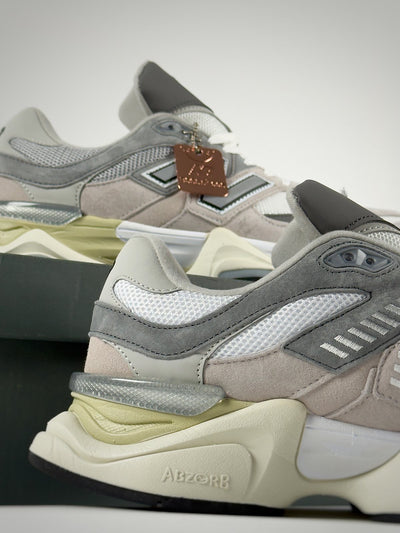 New Balance 9060 Light Grey