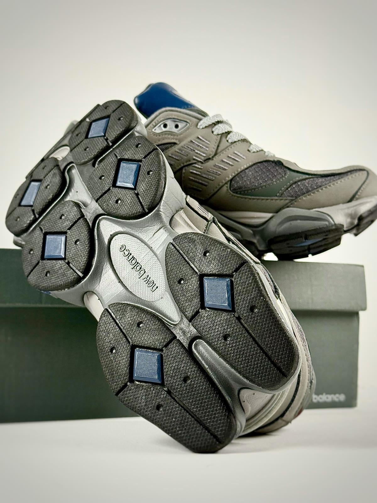 New Balance 9060 Castlerock